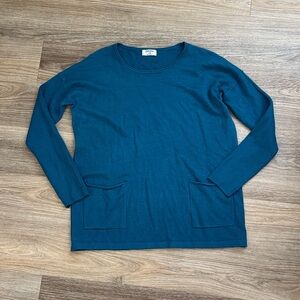 Zenana Outfitters Teal Long Sleeve Top